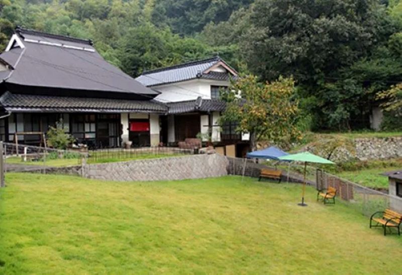 DOG CAFE HYGGE(ドッグカフェヒュッゲ)