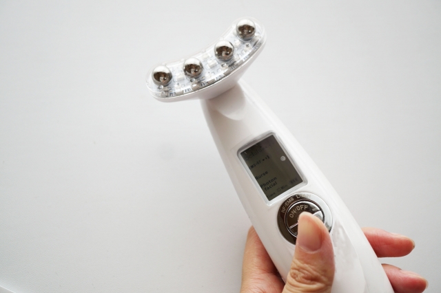 業務用EMS美顔器の特徴とは？多くのサロンで選ばれる理由を解説 | 業務 